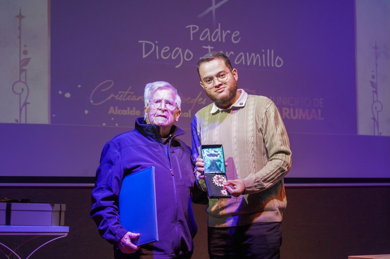 Imagen destacada de Yarumal Rinde Homenaje al Padre Diego Jaramillo con la Condecoración "Orden al Mérito Mariano de Jesús Euse Hoyos"