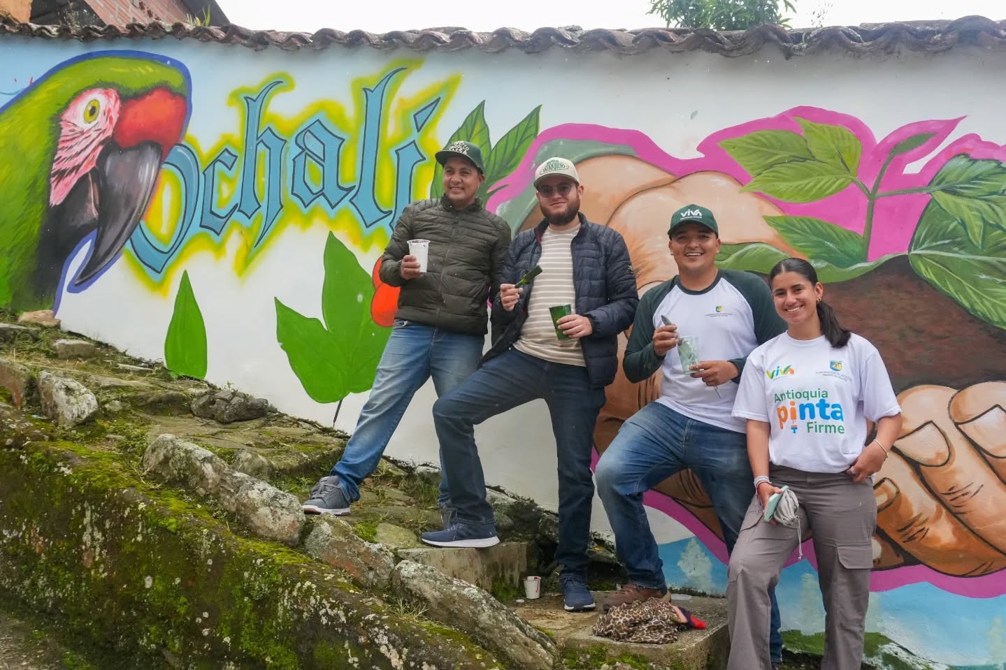 Imagen destacada de 🎨 Llanos de Cuivá y Ochalí se llenan de color: 120 fachadas transformadas con #AntioquiaPintaFirme