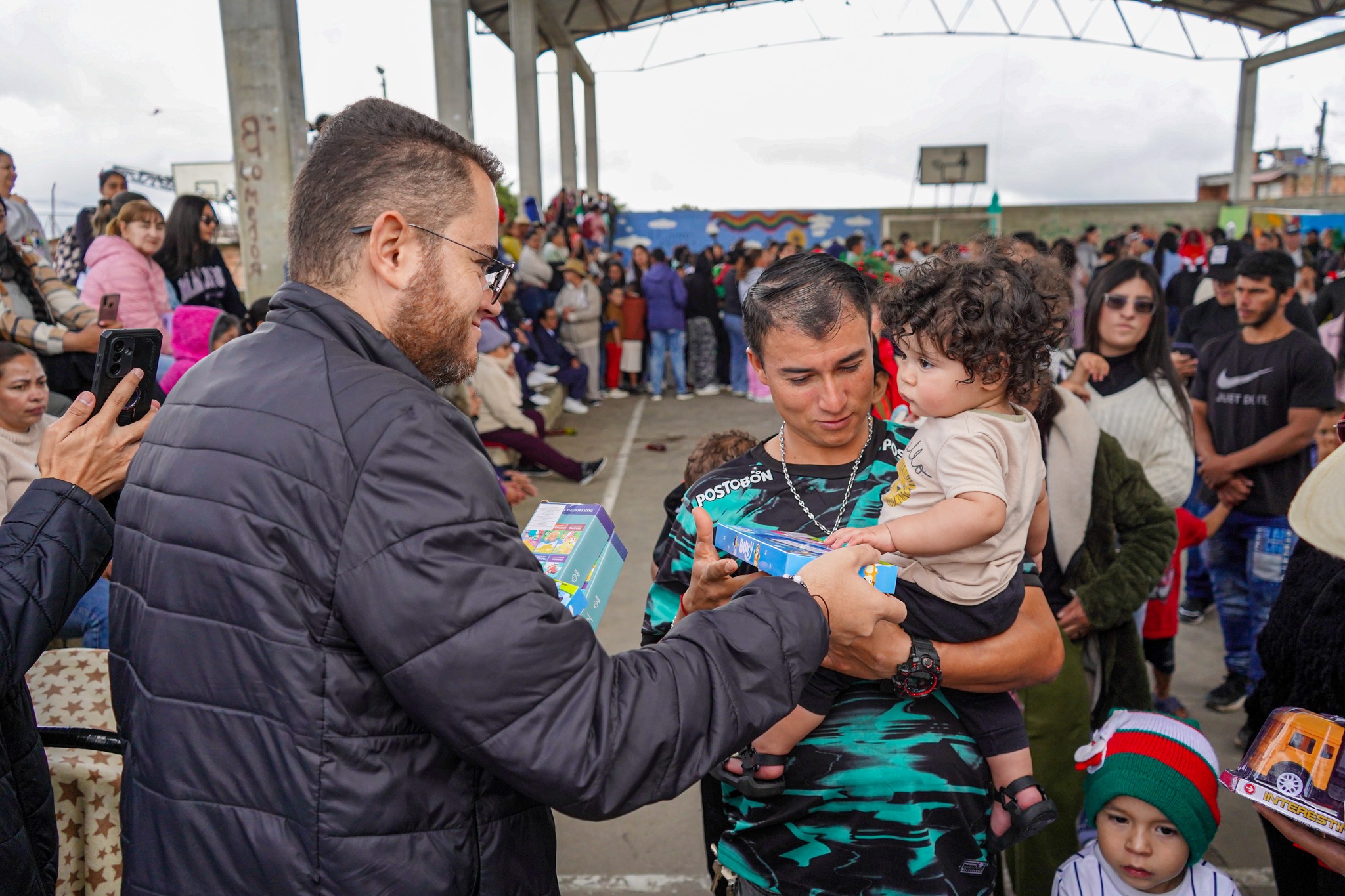 Imagen destacada de 🎁✨🎉 Navidad en Llanos de Cuivá: villancicos, sonrisas y unión comunitaria