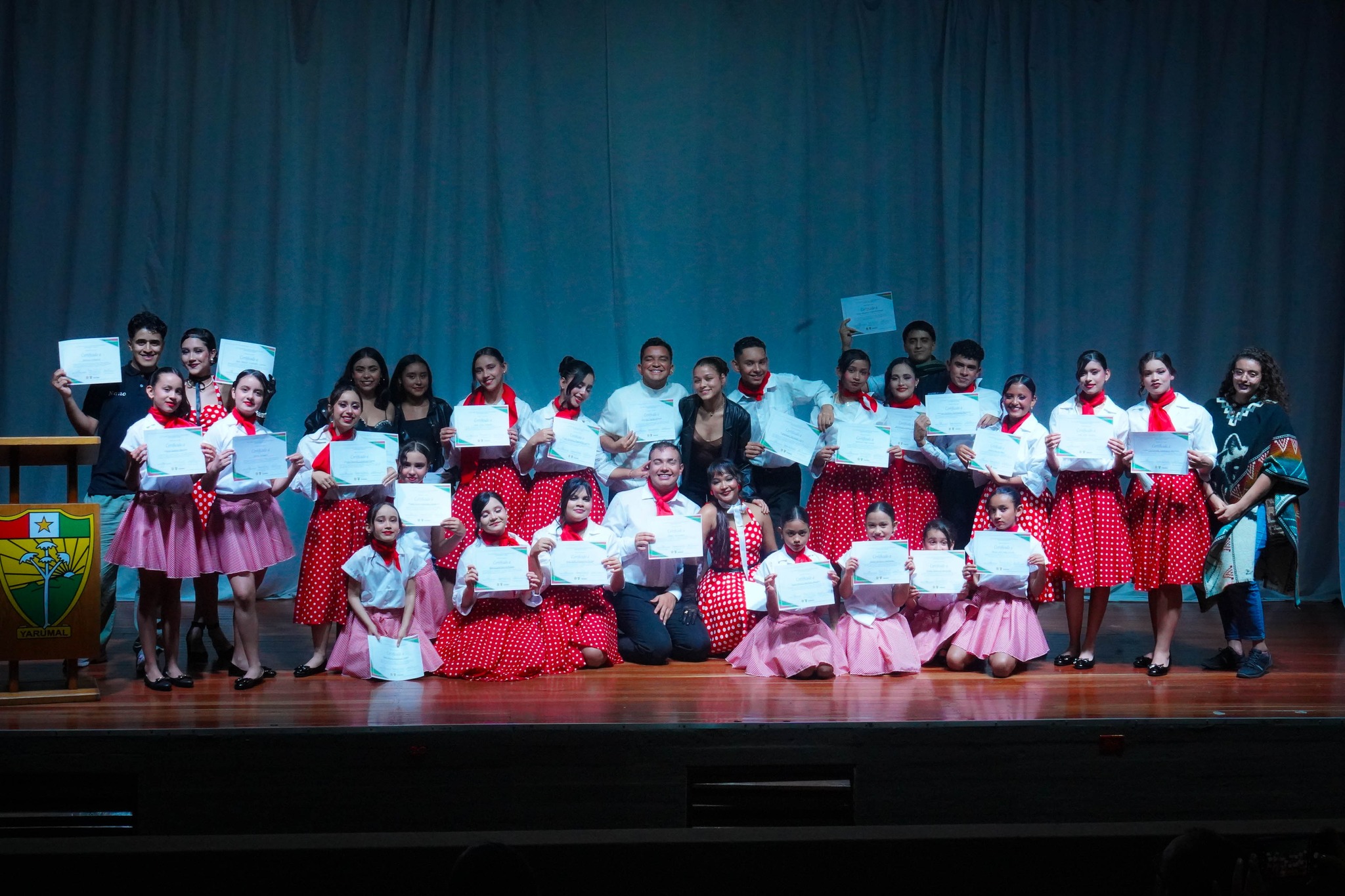 Imagen destacada de 💃🕺 Cierre de procesos de Danza: una noche de sabor colombiano en Macondo’s Bar