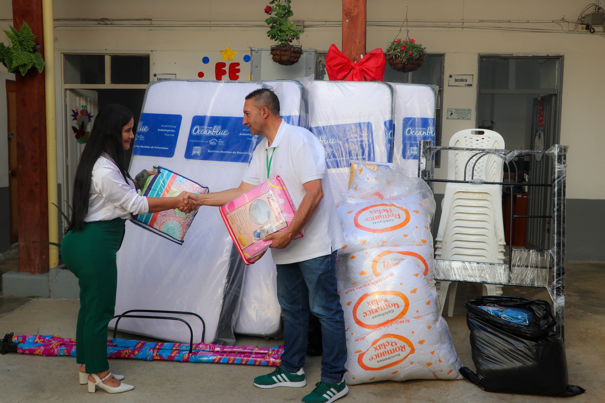 Imagen destacada de 🤝🏗️ Nueva dotación para el Establecimiento Penitenciario de Yarumal: un paso más hacia un mejor vividero