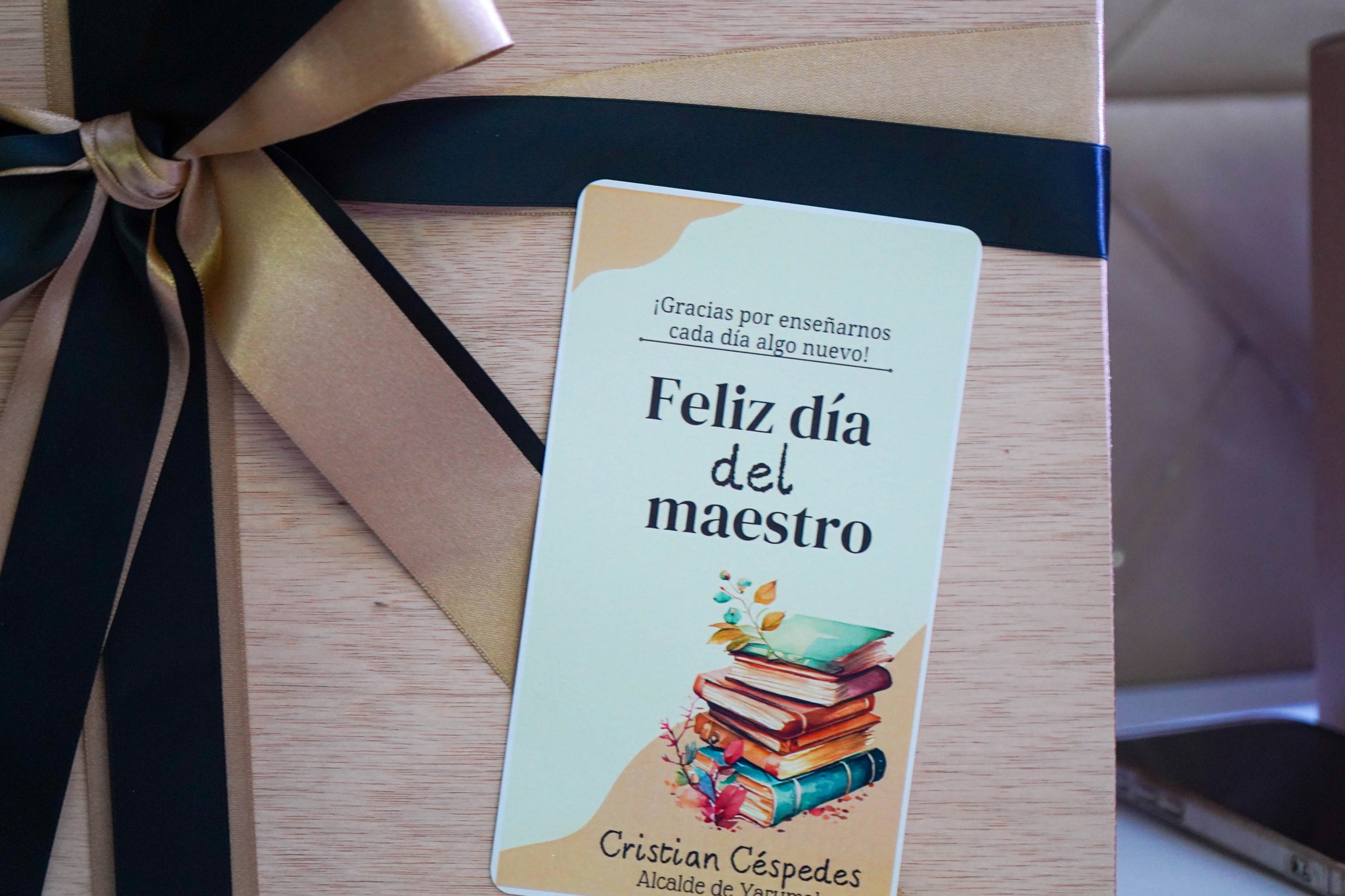 Imagen destacada de ✨🍎 ¡Feliz Día del Maestro! Yarumal celebra con alegría y gratitud a sus educadores 📚💃