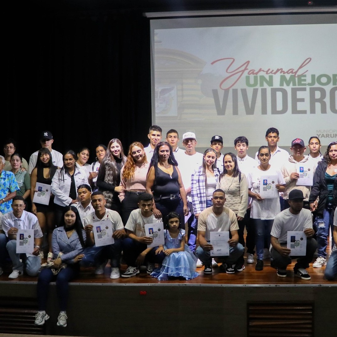 Entrega de Libretas Militares a Jóvenes Víctimas del Conflicto Armado 🕊❤🤍